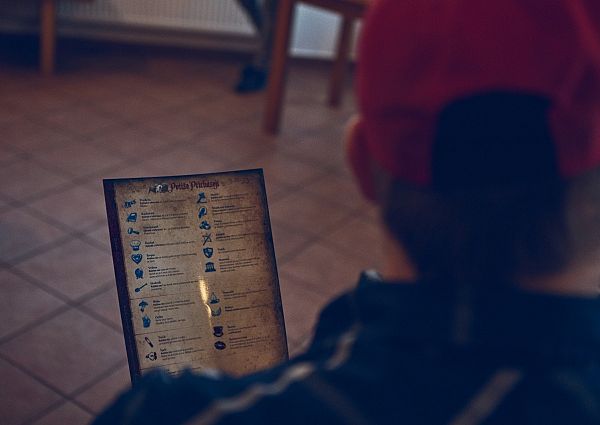 Krvavá hodina odbila