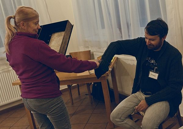 Krvavá hodina odbila